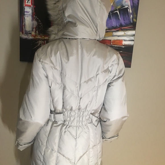 Sold ✅-silver jacket genuine fox fur in the  hood. - Picture 4 of 6